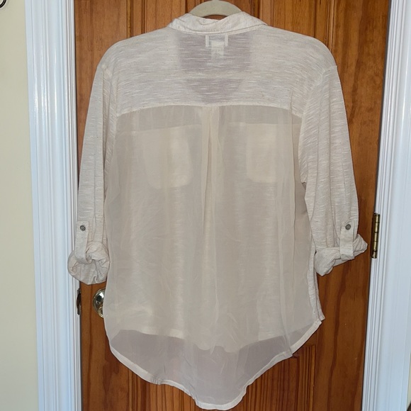 Cute button Up Shirt - Picture 3 of 3